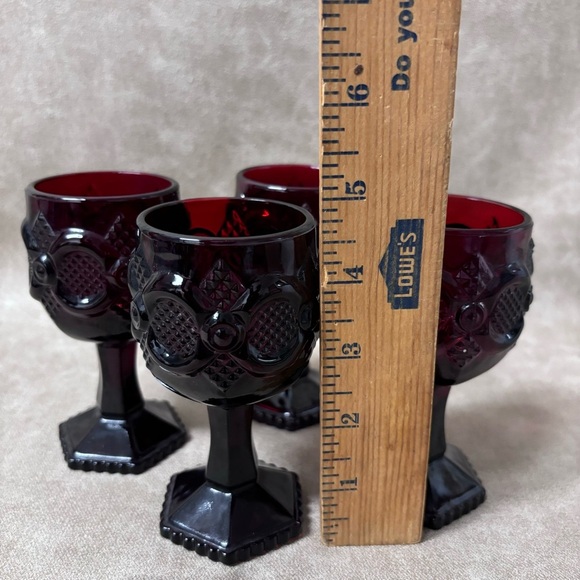 Set of 4 Avon Cape Cod Small Goblets, Ruby Red 1876 Replicas - Picture 6 of 6